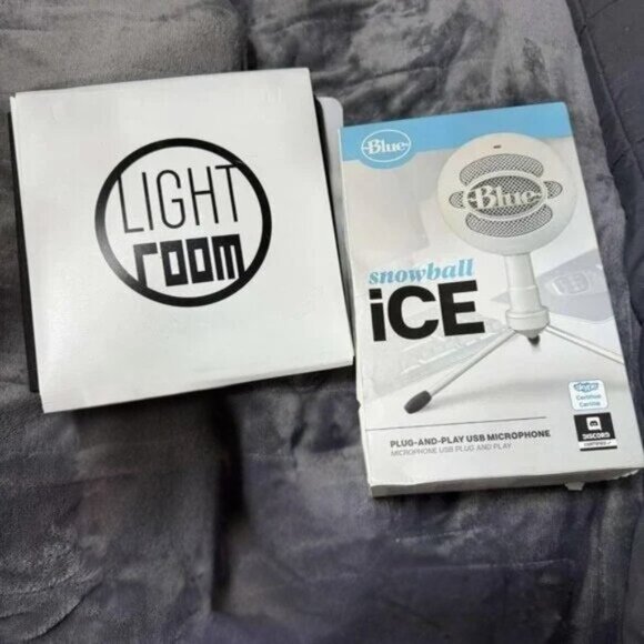 Podcasting Equipment - Picture 1 of 1